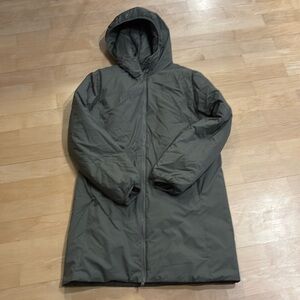 Tna pillow puff jacket in army green colour